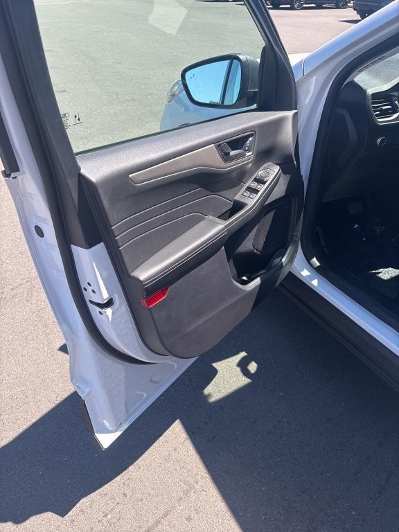 used 2022 Ford Escape car, priced at $19,998
