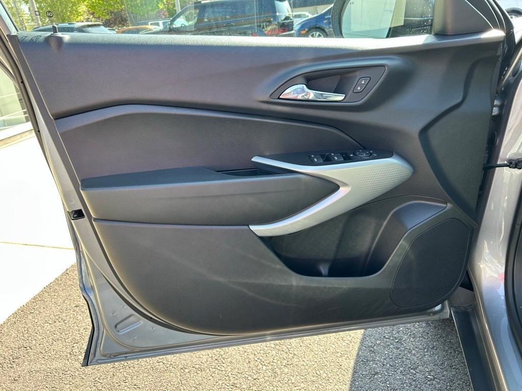 used 2024 Chevrolet Trax car, priced at $20,930