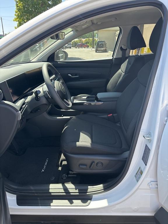 new 2025 Hyundai TUCSON Plug-In Hybrid car, priced at $42,000