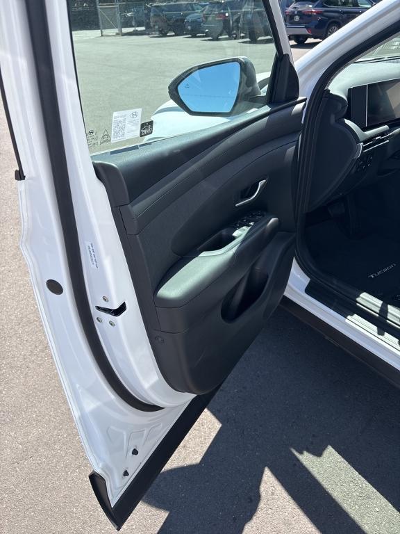 new 2025 Hyundai TUCSON Plug-In Hybrid car, priced at $42,000