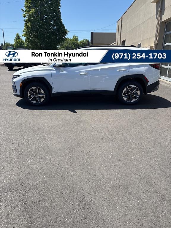new 2025 Hyundai TUCSON Plug-In Hybrid car, priced at $42,000