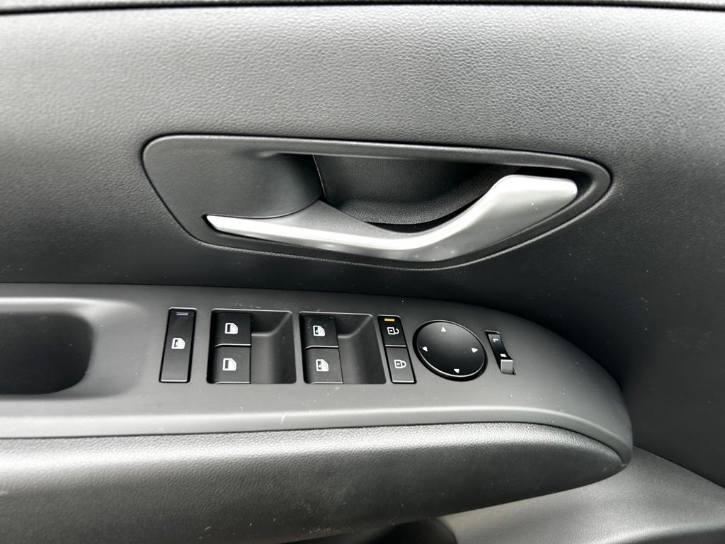 new 2025 Hyundai TUCSON Hybrid car, priced at $36,665