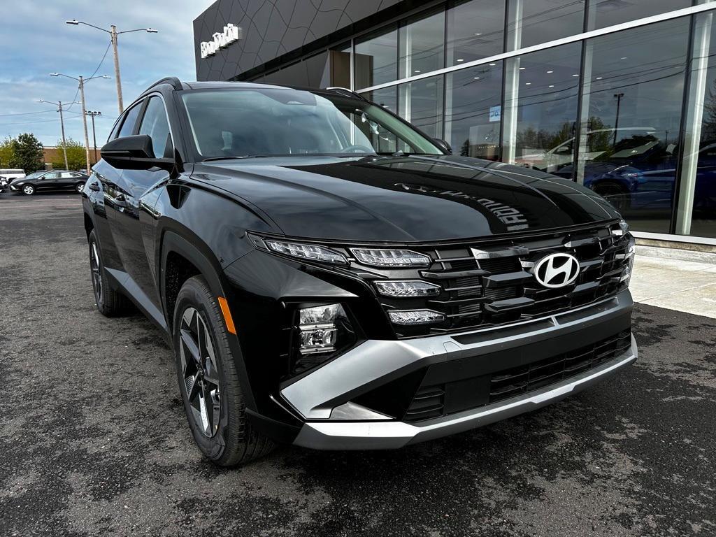 new 2025 Hyundai TUCSON Hybrid car, priced at $36,665