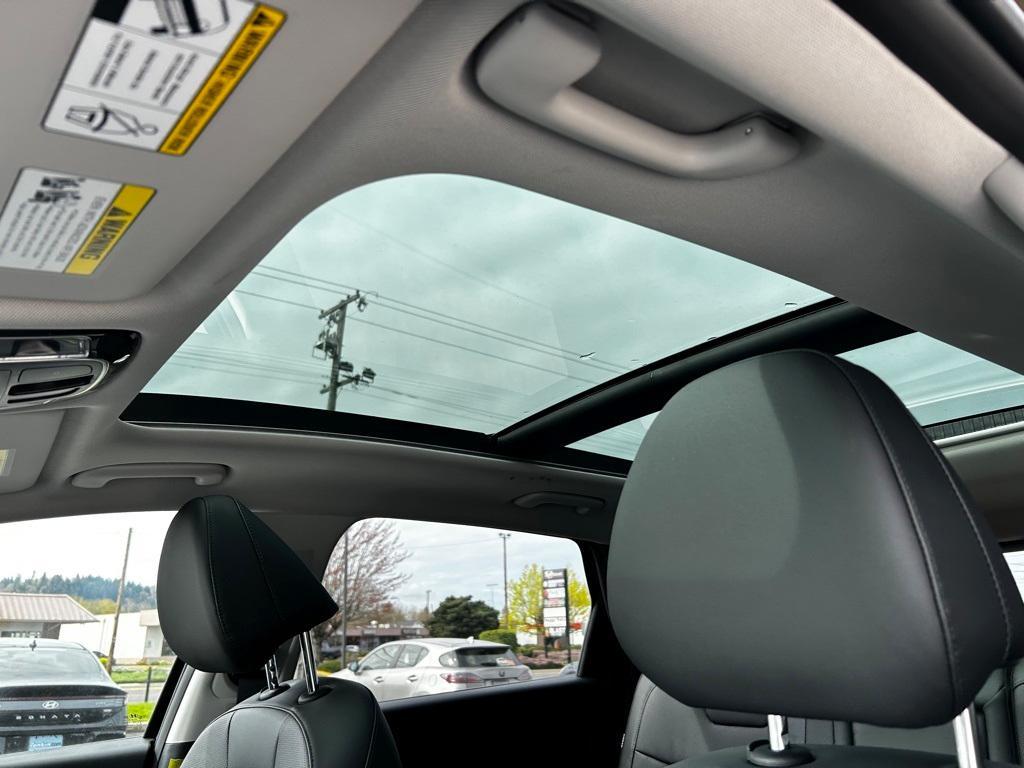 new 2025 Hyundai TUCSON Hybrid car, priced at $36,665