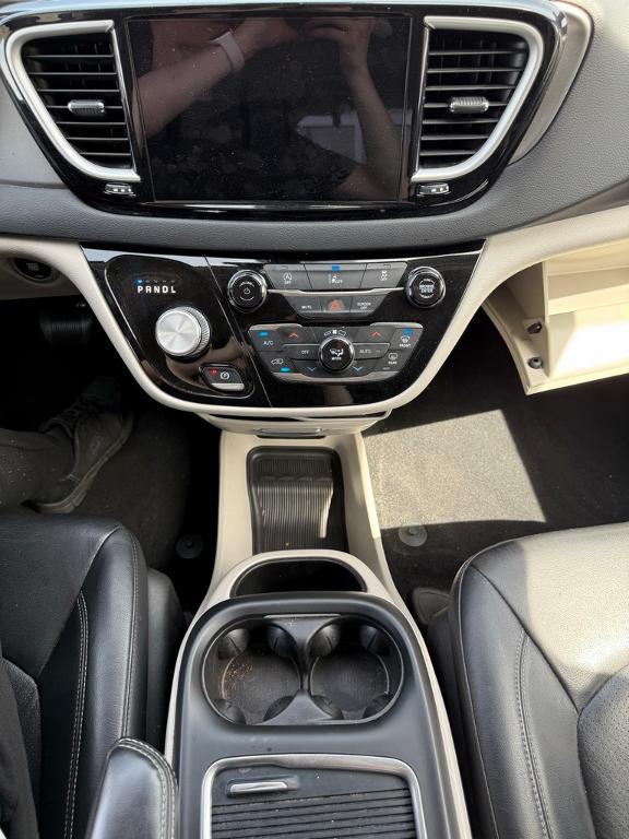 used 2022 Chrysler Pacifica car, priced at $22,155
