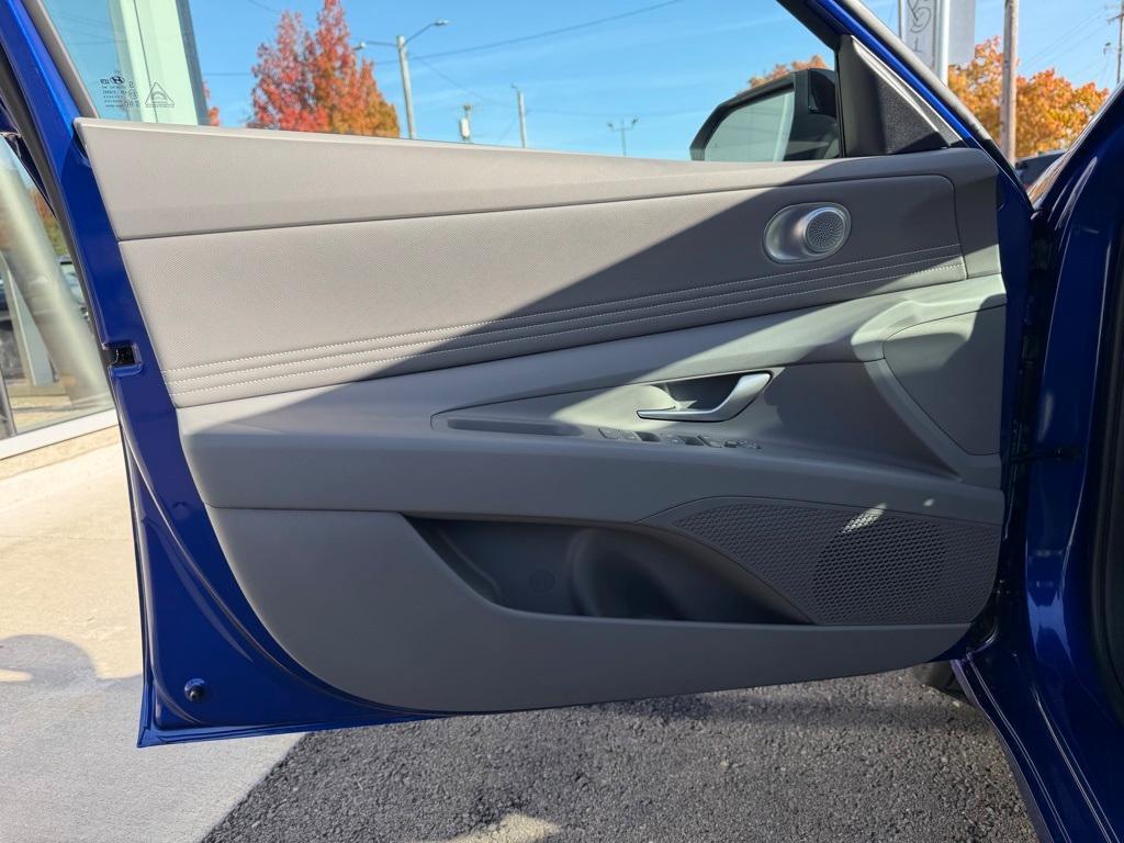 new 2026 Hyundai ELANTRA HEV car, priced at $29,552