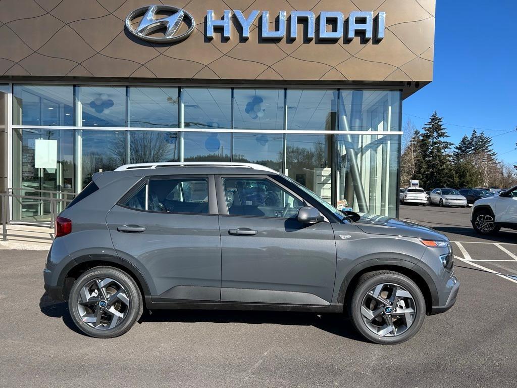 new 2025 Hyundai Venue car, priced at $22,847