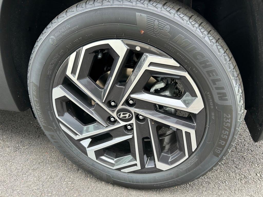 new 2025 Hyundai TUCSON Hybrid car, priced at $42,100