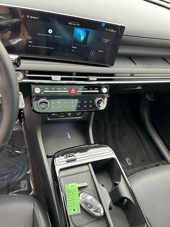 new 2025 Hyundai TUCSON Hybrid car, priced at $42,100