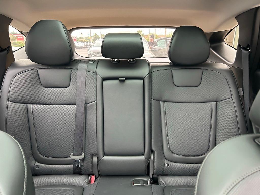 new 2025 Hyundai TUCSON Hybrid car, priced at $42,100