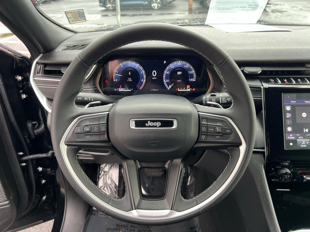 used 2024 Jeep Grand Cherokee car, priced at $32,997