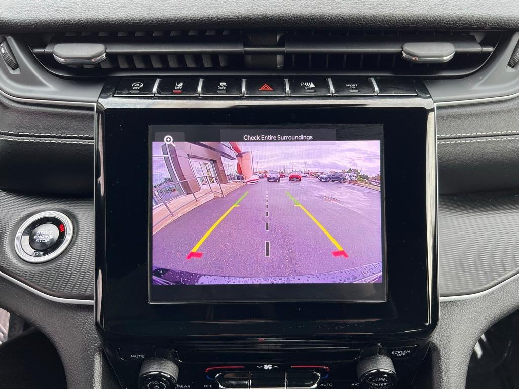 used 2024 Jeep Grand Cherokee car, priced at $32,997