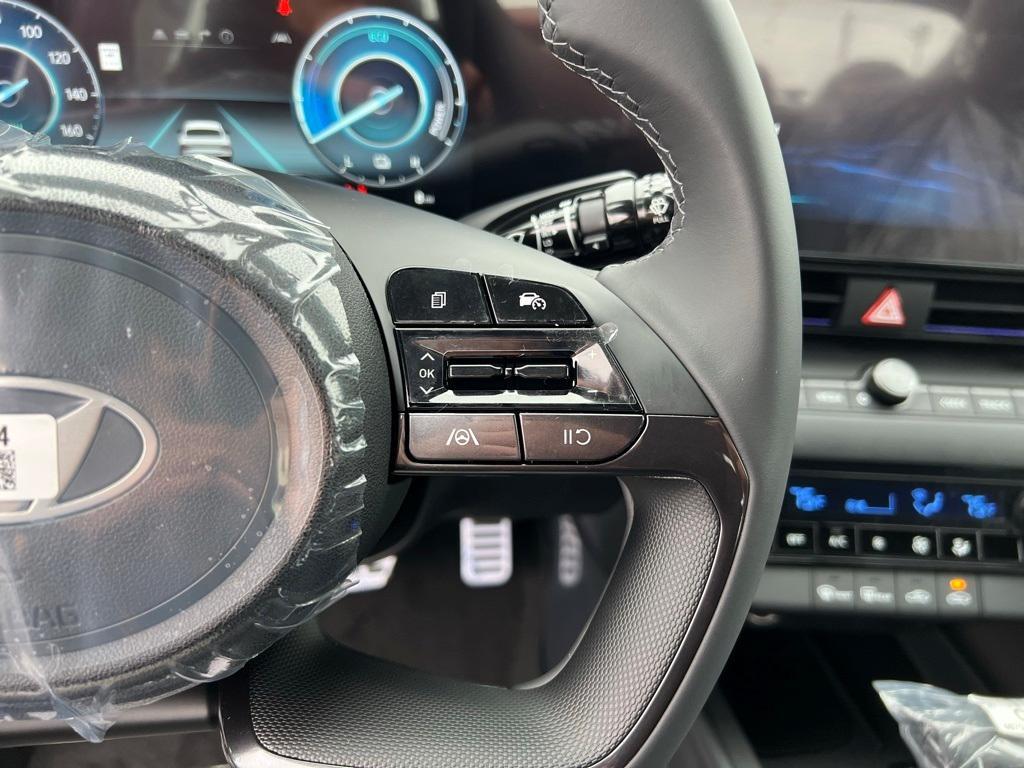 new 2025 Hyundai ELANTRA HEV car, priced at $27,181