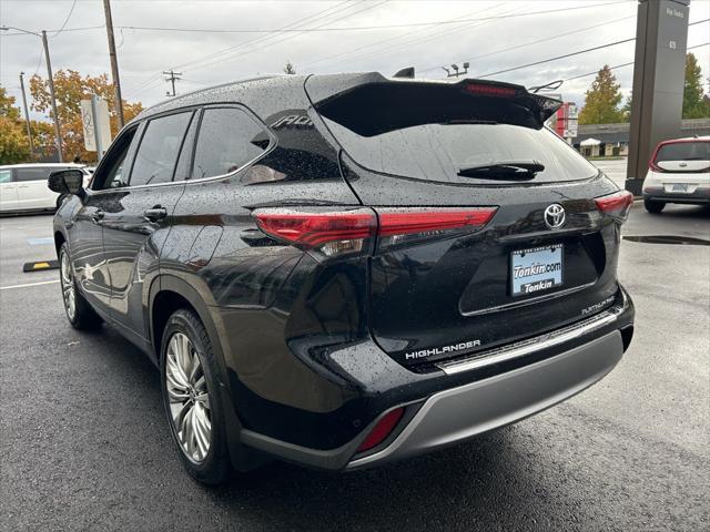 used 2023 Toyota Highlander car, priced at $40,998