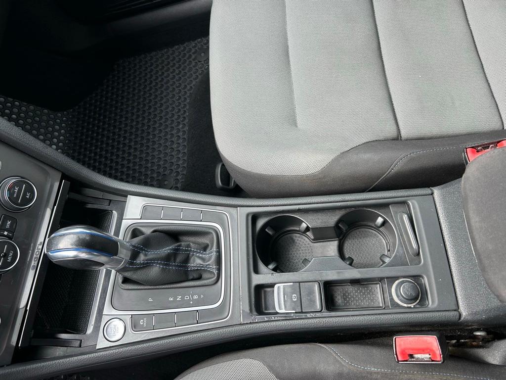 used 2016 Volkswagen e-Golf car, priced at $10,888