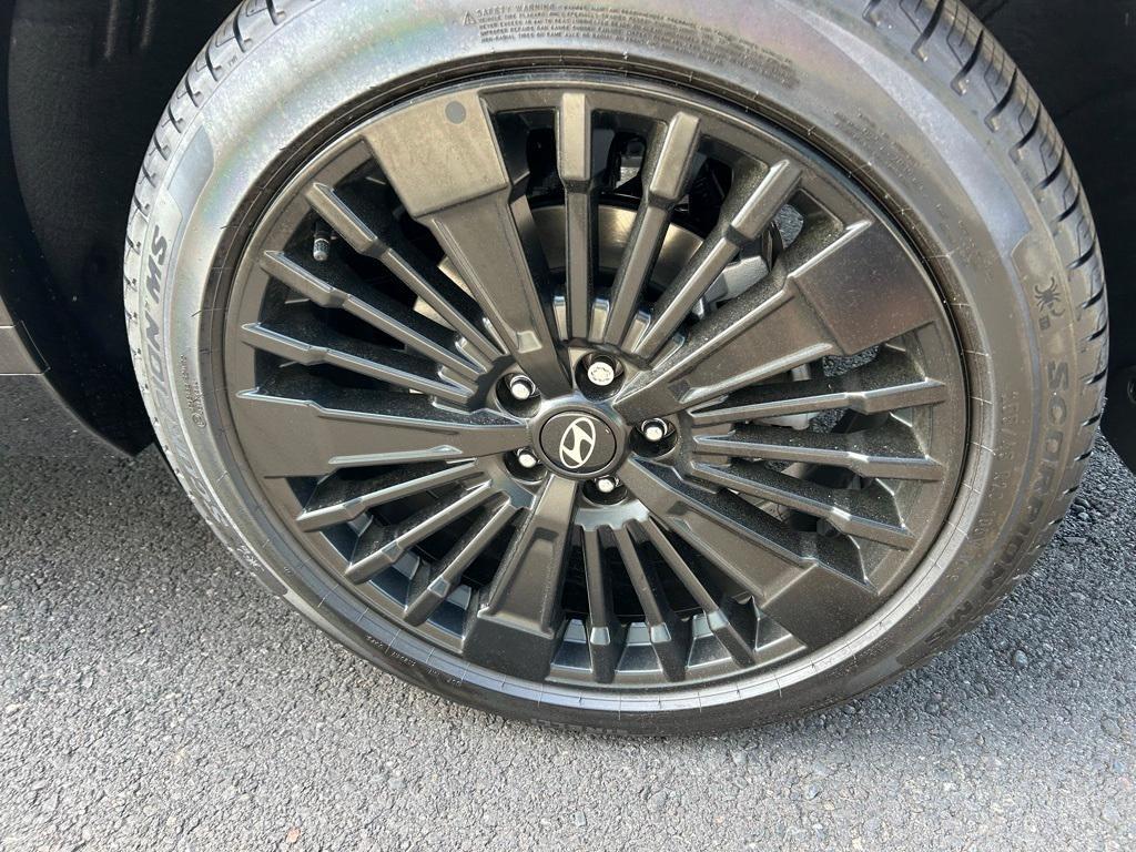 new 2025 Hyundai SANTA FE HEV car, priced at $49,835