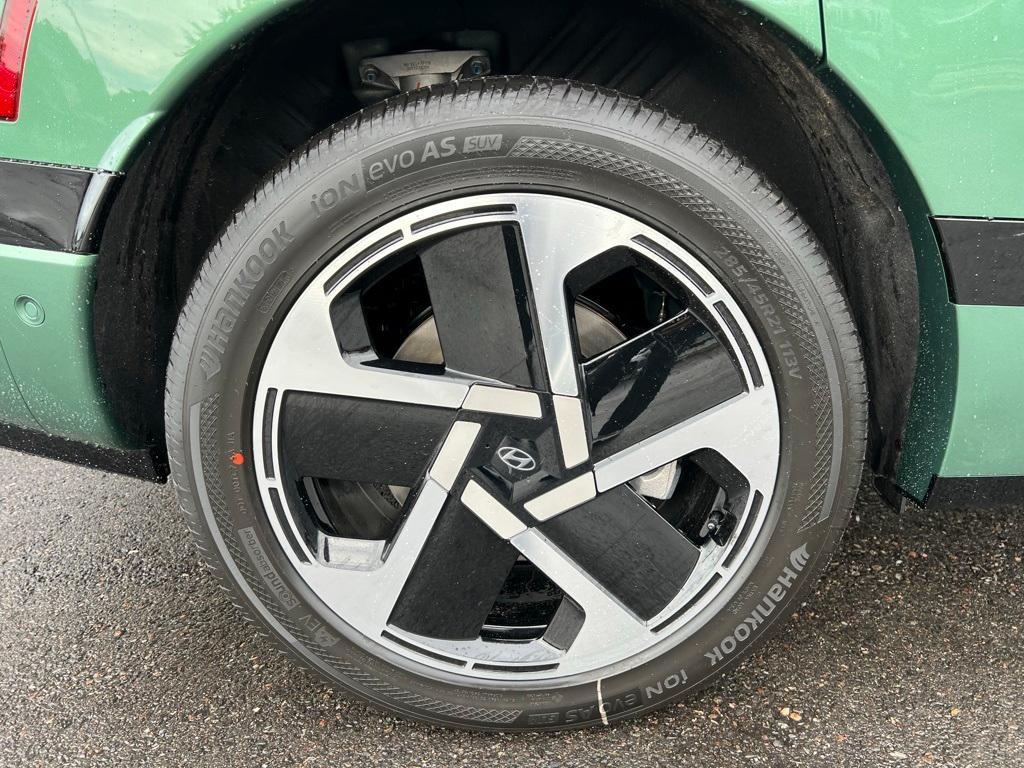 new 2026 Hyundai IONIQ 9 car, priced at $77,615