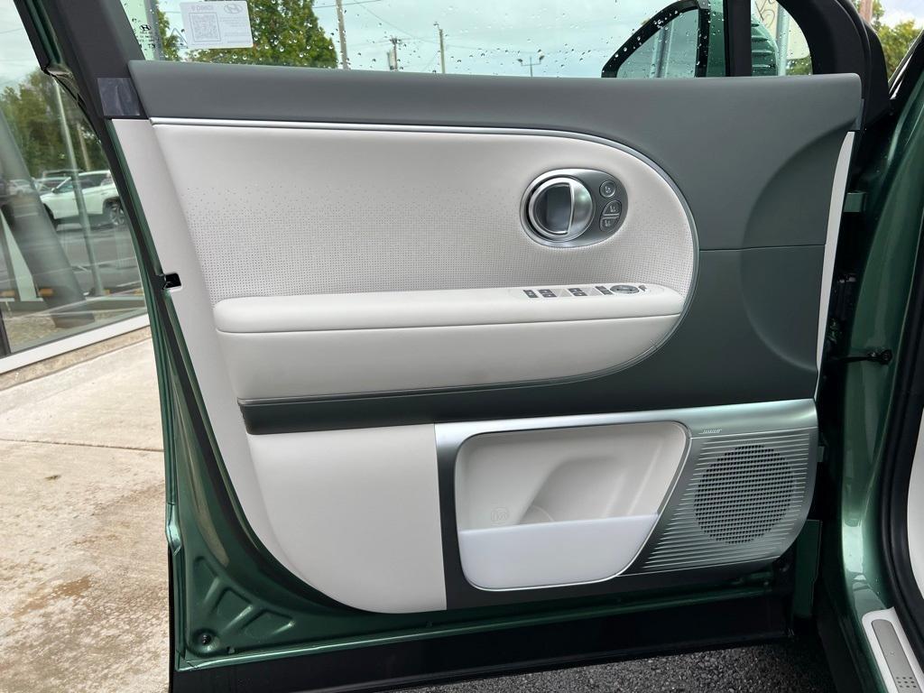 new 2026 Hyundai IONIQ 9 car, priced at $77,615