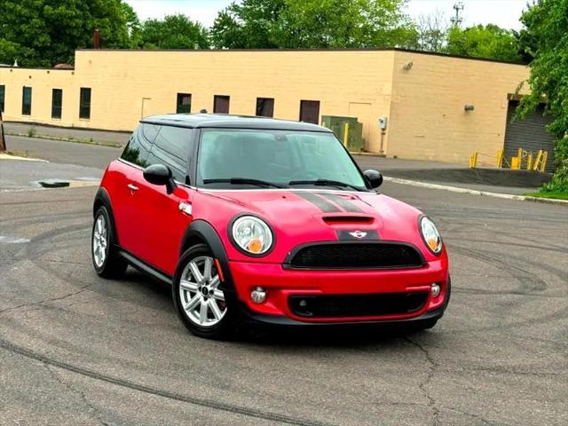 used 2013 MINI Hardtop car, priced at $11,995