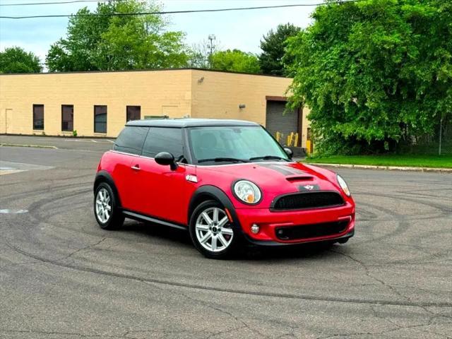 used 2013 MINI Hardtop car, priced at $11,995