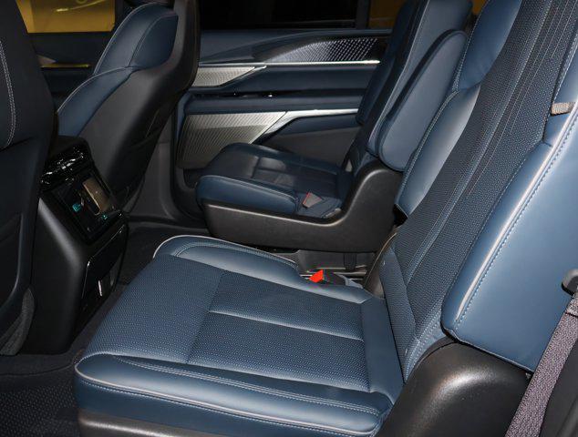 used 2025 Cadillac Escalade IQ car