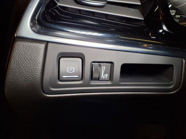 used 2025 Cadillac XT6 car, priced at $43,988