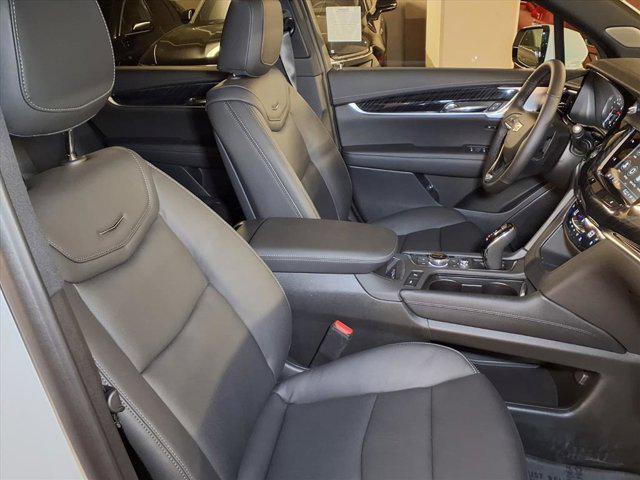 new 2025 Cadillac XT6 car, priced at $57,164