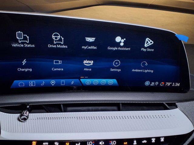 new 2025 Cadillac OPTIQ car, priced at $58,915