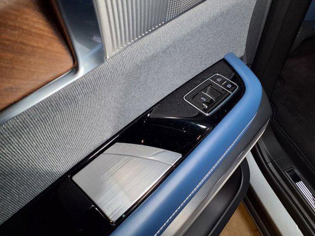 new 2026 Cadillac VISTIQ car, priced at $95,090
