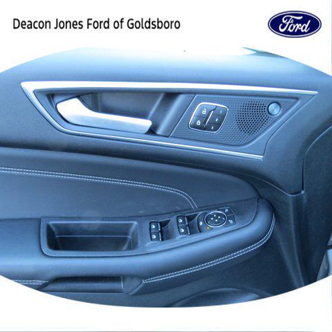 used 2023 Ford Edge car