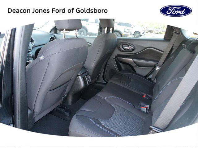 used 2020 Jeep Cherokee car