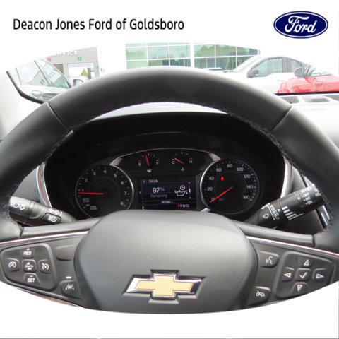 used 2023 Chevrolet Equinox car, priced at $25,015