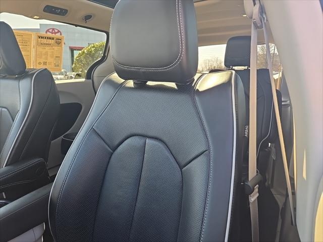 used 2024 Chrysler Pacifica car, priced at $33,950