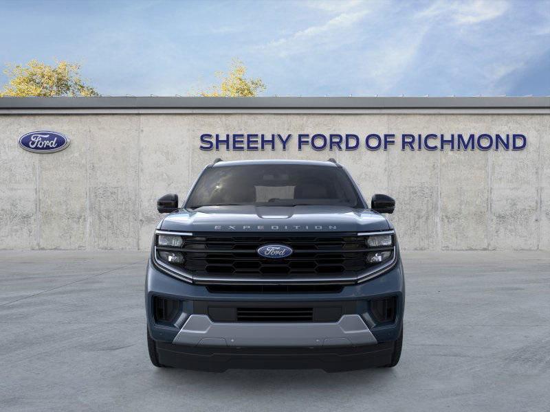 new 2025 Ford Expedition car, priced at $75,098
