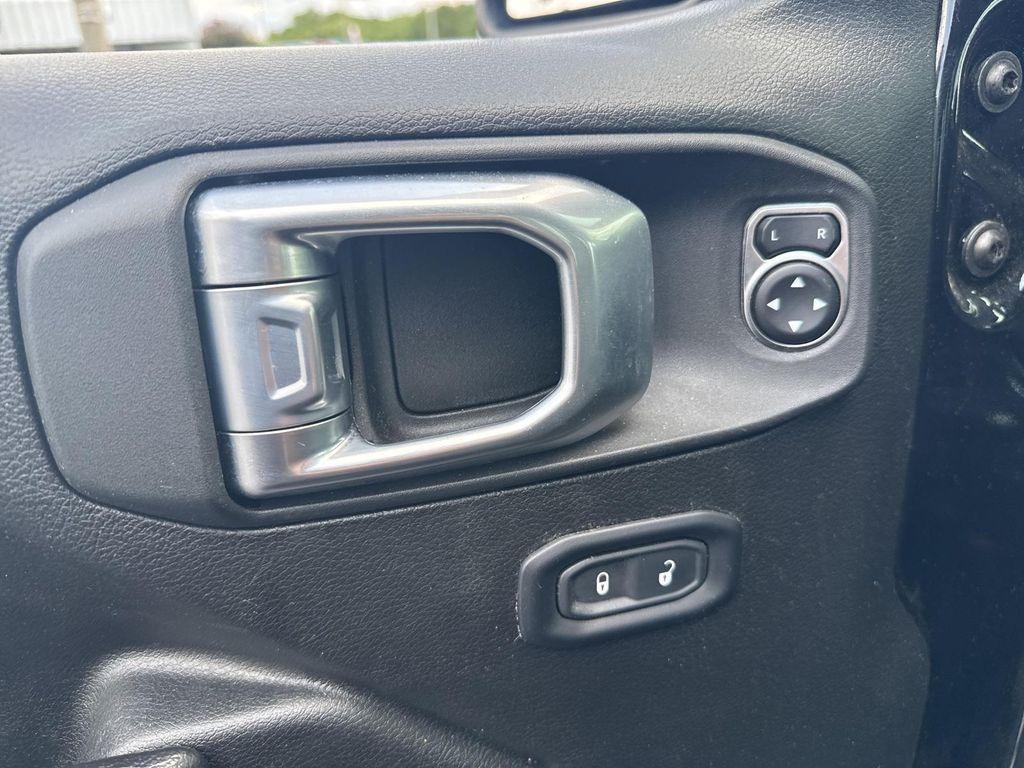 used 2022 Jeep Wrangler Unlimited car, priced at $34,750