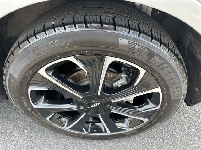 used 2024 Lincoln Nautilus car, priced at $52,895