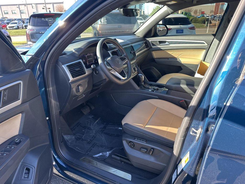 used 2021 Volkswagen Atlas Cross Sport car, priced at $22,500