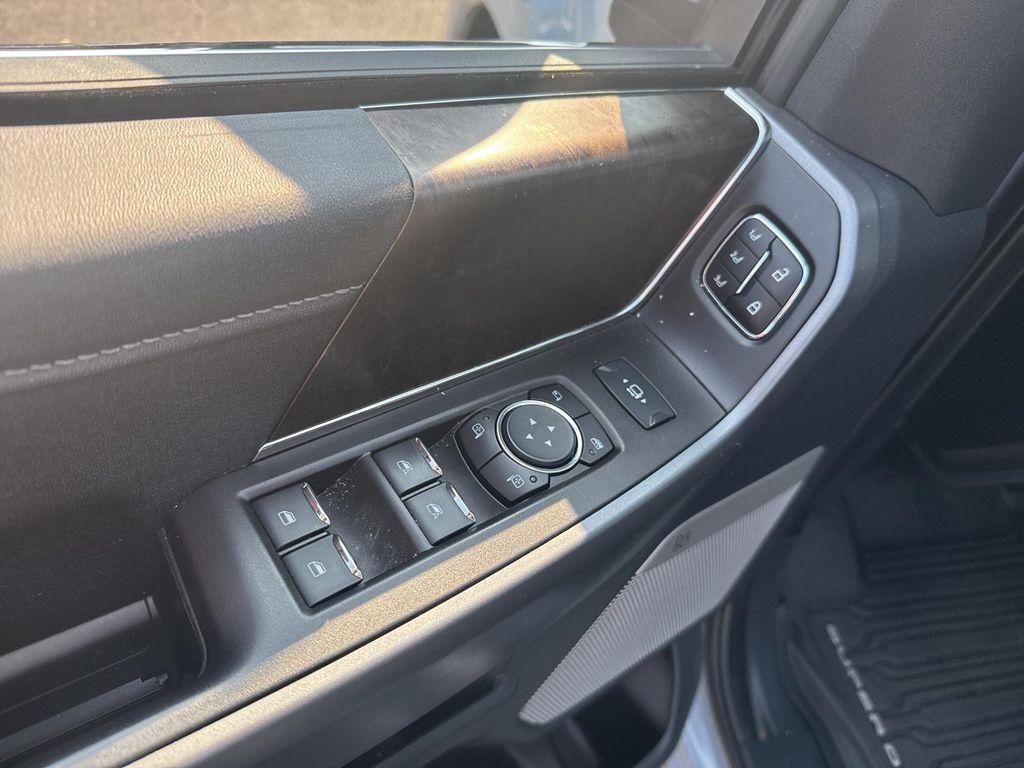 used 2025 Ford F-250 car, priced at $71,950