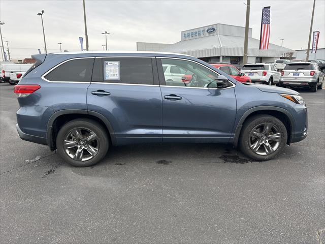 used 2017 Toyota Highlander car, priced at $23,950