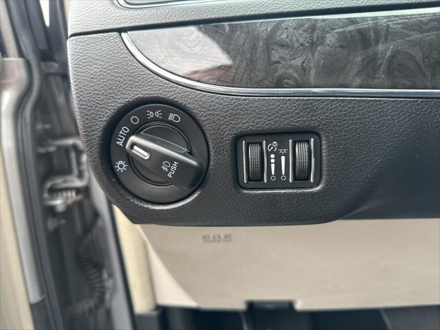 used 2015 Chrysler Town & Country car, priced at $8,750