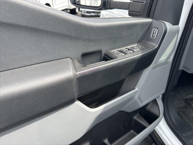 new 2025 Ford F-350 car, priced at $75,995