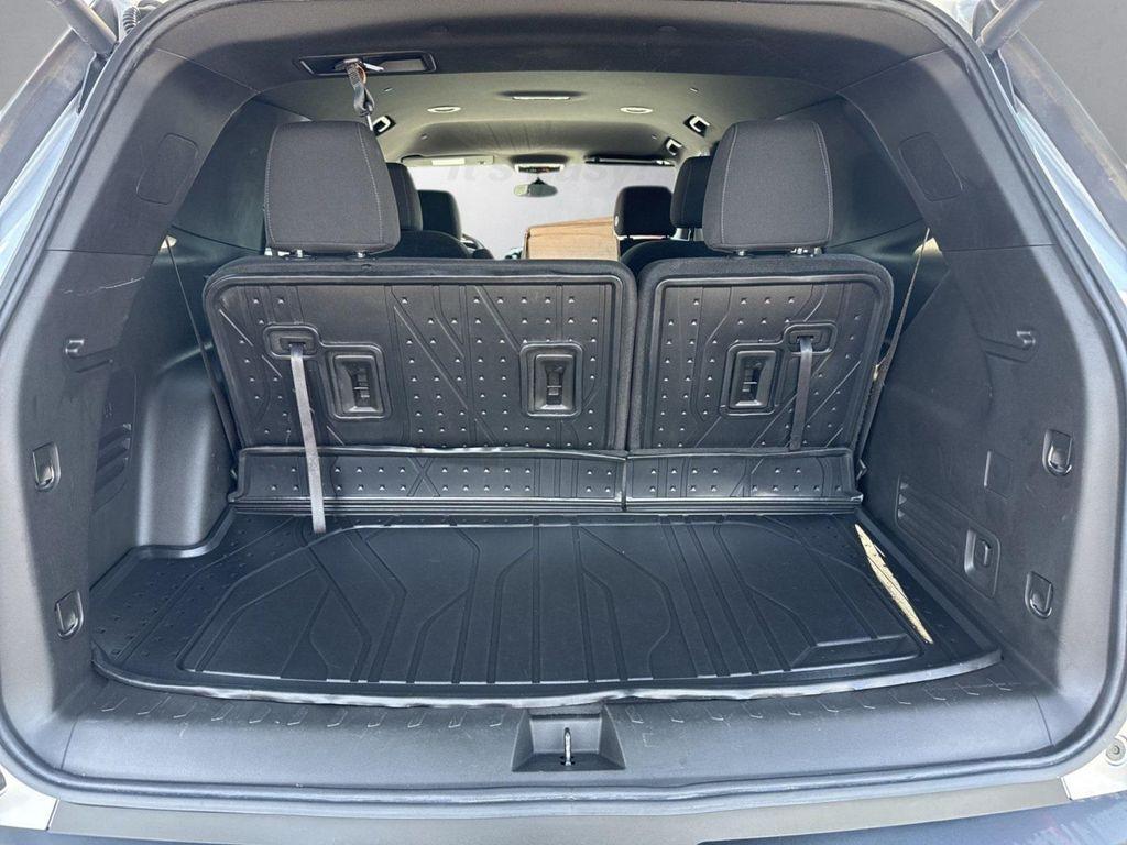 used 2022 Chevrolet Traverse car, priced at $19,950