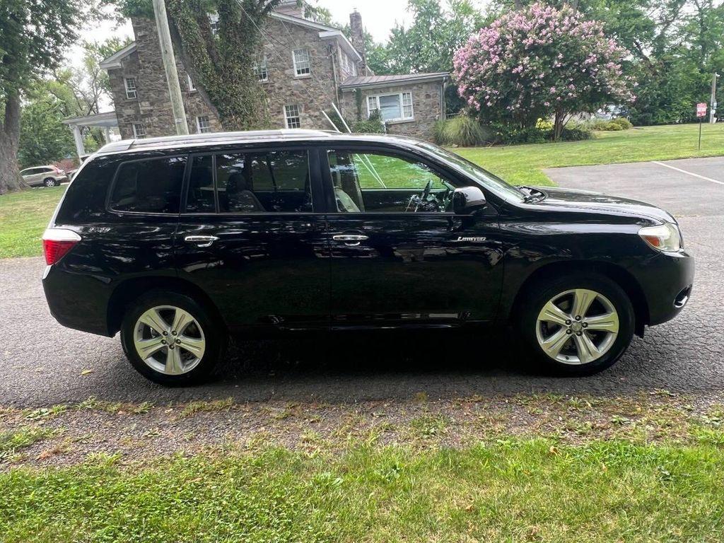 used 2009 Toyota Highlander car, priced at $8,499