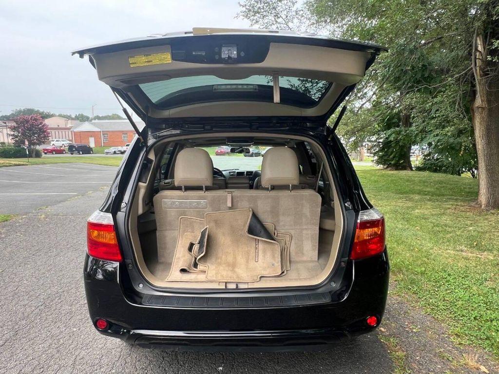 used 2009 Toyota Highlander car, priced at $8,499