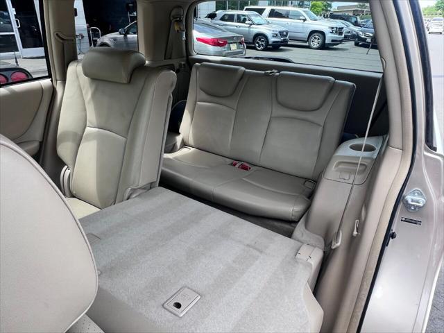 used 2005 Toyota Highlander car, priced at $6,999