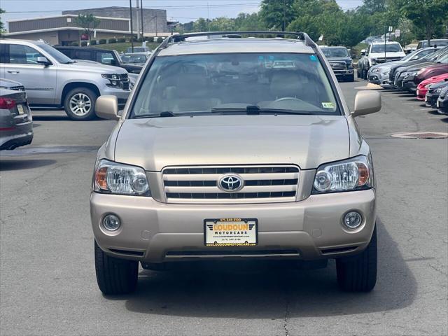 used 2005 Toyota Highlander car, priced at $6,999