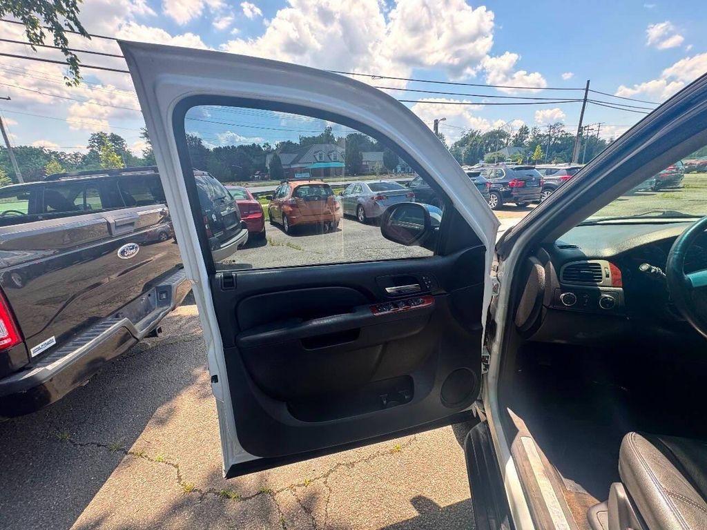 used 2014 Chevrolet Suburban car, priced at $11,999