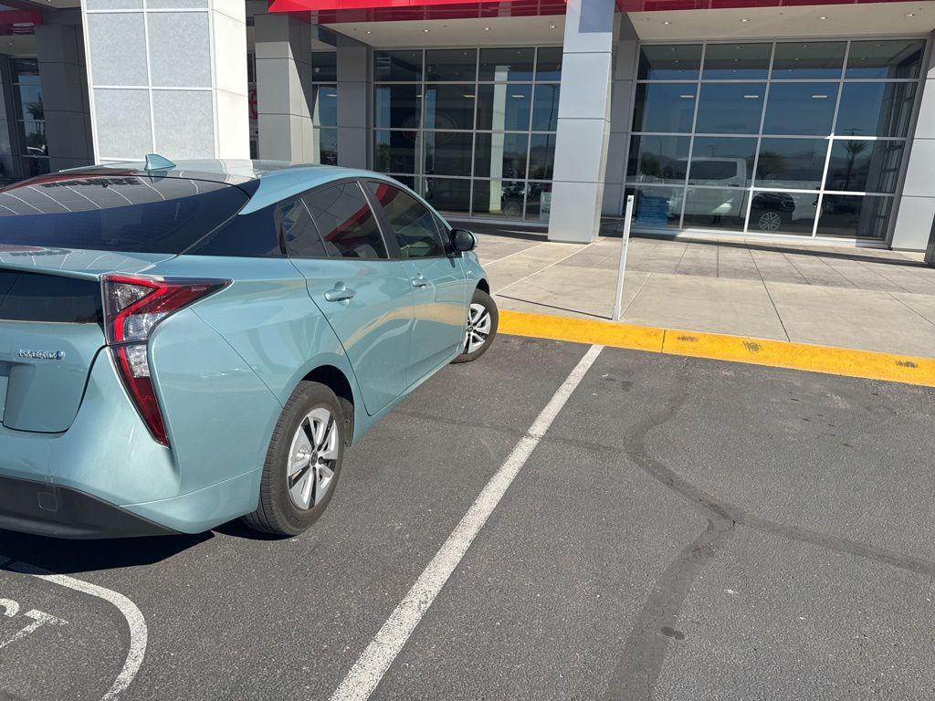 used 2016 Toyota Prius car