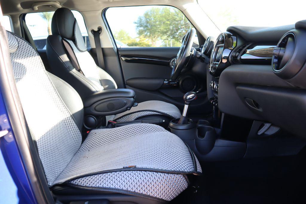 used 2019 MINI Hardtop car, priced at $14,226