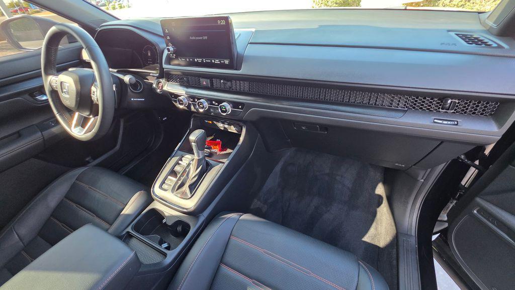 used 2024 Honda CR-V Hybrid car, priced at $31,852